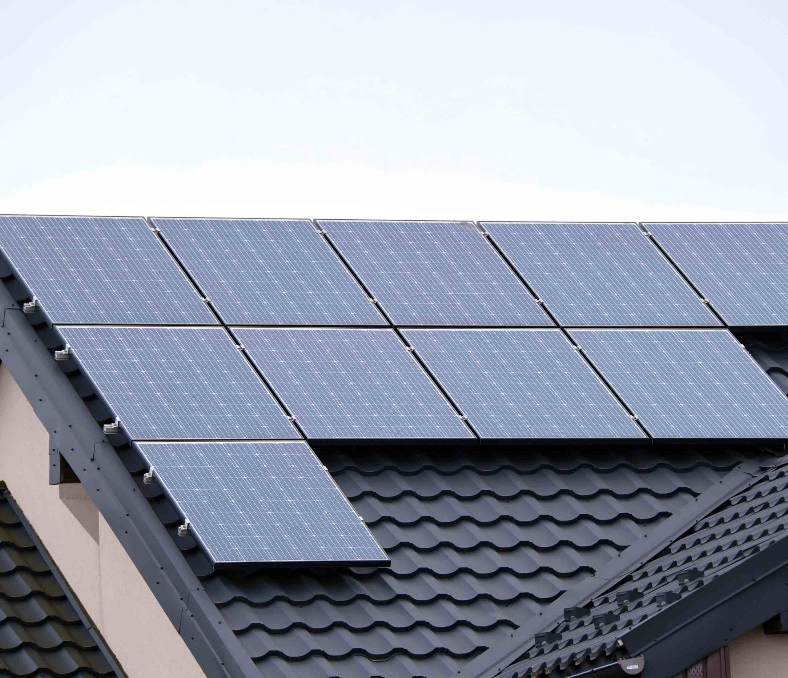 découvrez notre service d'installateur photovoltaïque en haute-savoie, spécialisé dans l'installation de panneaux solaires pour optimiser votre consommation d'énergie et réduire votre empreinte carbone. profitez d'une expertise locale pour un projet écologique et rentable.