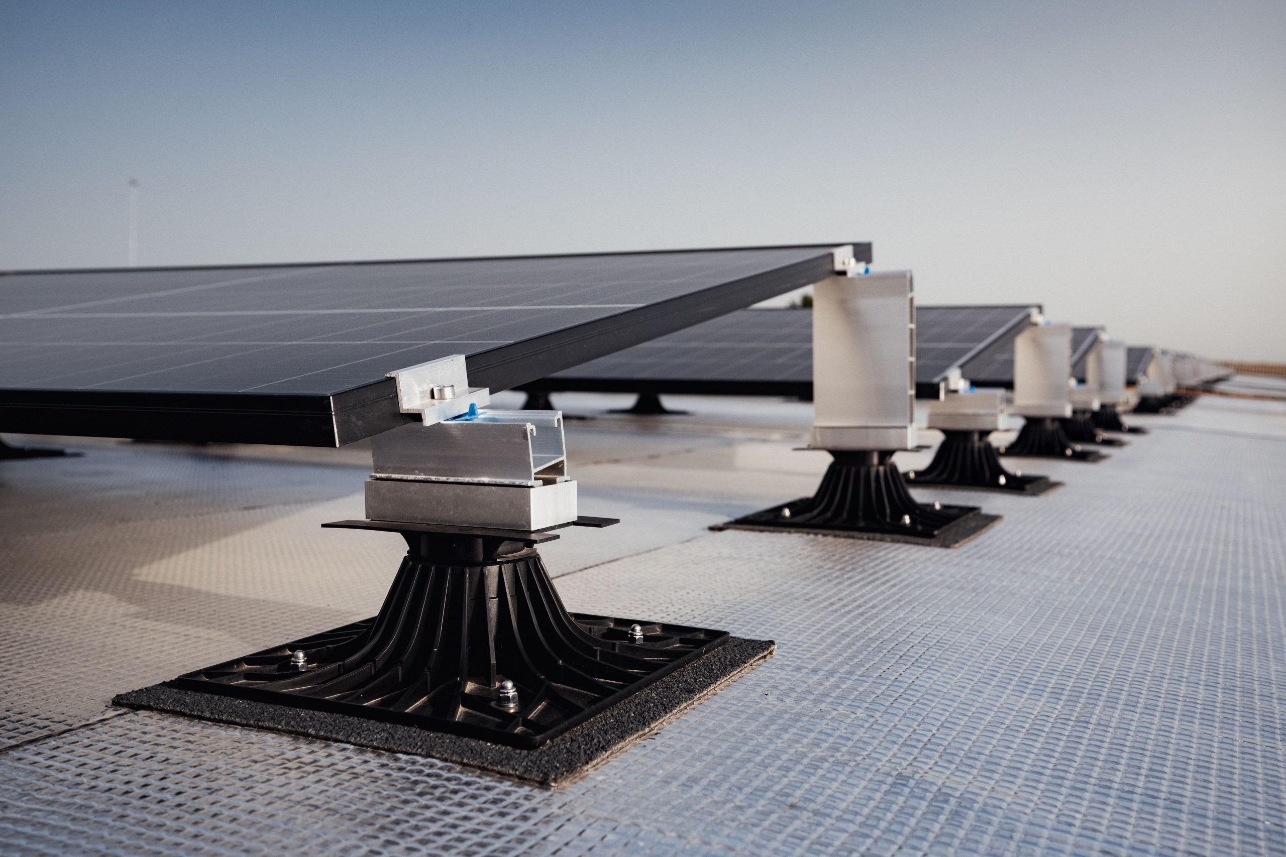 découvrez nos services d'installateur photovoltaïque à héricourt. profitez d'énergies renouvelables et réduisez vos factures d'électricité grâce à nos solutions personnalisées et professionnelles. contactez-nous pour un devis gratuit.