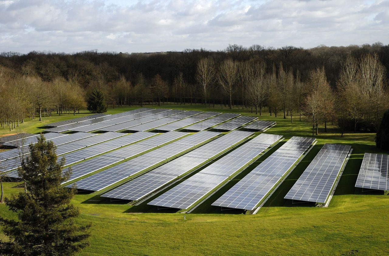 découvrez nos services d'installation photovoltaïque en île-de-france. profitez d'énergies renouvelables et réduisez vos factures d'électricité grâce à des solutions sur mesure et un accompagnement professionnel.