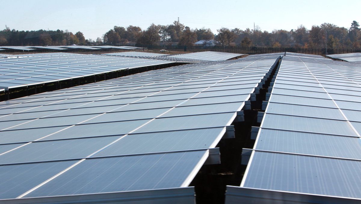 découvrez nos services d'installation de panneaux photovoltaïques en indre-et-loire. profitez d'une énergie propre et renouvelable tout en réduisant vos factures d'électricité. nos experts sont à votre service pour un projet sur mesure et un accompagnement complet.