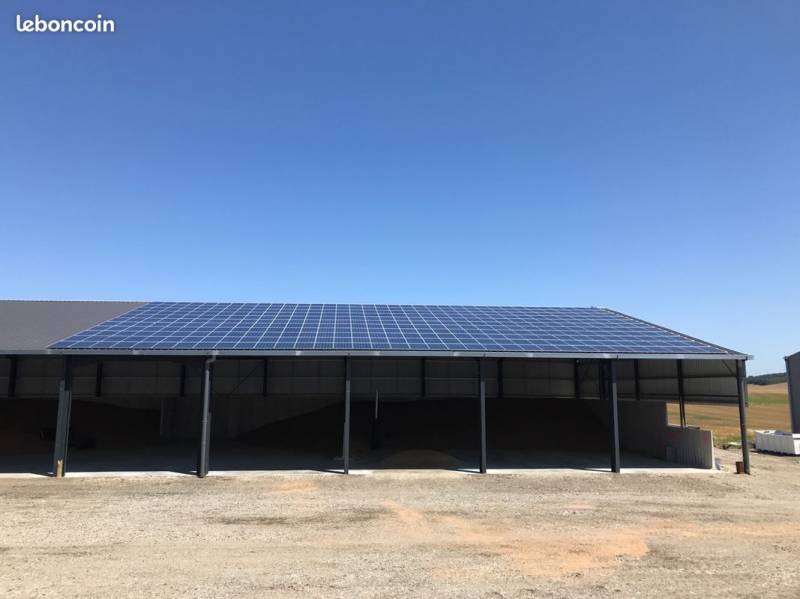découvrez notre service d'installateur photovoltaïque à la rochelle, spécialiste dans l'installation de panneaux solaires pour optimiser votre consommation d'énergie et réduire vos factures. profitez de solutions écologiques et performantes adaptées à vos besoins.