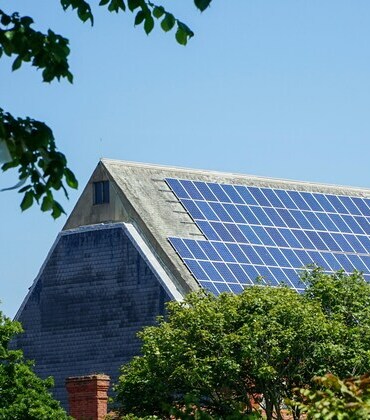 découvrez nos services d'installateur photovoltaïque dans les landes. profitez d'une énergie renouvelable, économisez sur vos factures d'électricité et contribuez à la transition écologique avec nos solutions sur mesure adaptées à vos besoins.