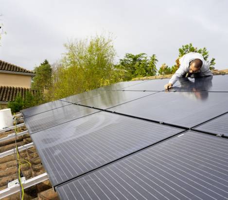 découvrez notre expertise en tant qu'installateur photovoltaïque dans le lot. nous vous accompagnons dans la conception et l'installation de solutions solaires adaptées à vos besoins, pour réduire vos factures d'énergie et contribuer à la préservation de l'environnement.