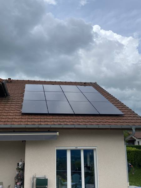 découvrez nos services d'installation de panneaux photovoltaïques à metz. profitez d'une énergie renouvelable, économique et durable tout en bénéficiant d'un accompagnement personnalisé pour votre projet solaire.