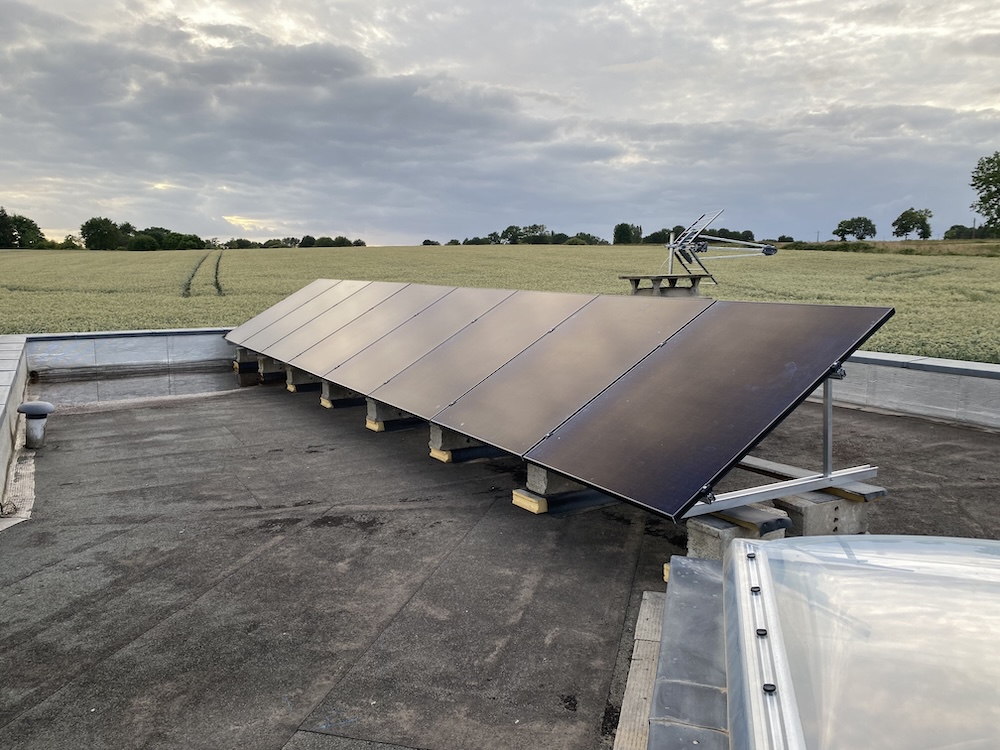 découvrez nos services d'installation photovoltaïque dans le morbihan. profitez d'énergies renouvelables, d'économies sur vos factures d'électricité et d'un accompagnement personnalisé pour tous vos projets solaires.