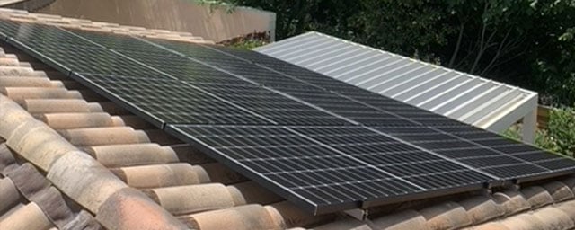 découvrez nos services d'installation de panneaux photovoltaïques à nîmes. profitez d'énergies renouvelables pour réduire votre facture d'électricité tout en contribuant à la protection de l'environnement. contactez nos experts pour un devis personnalisé et des solutions adaptées à vos besoins.