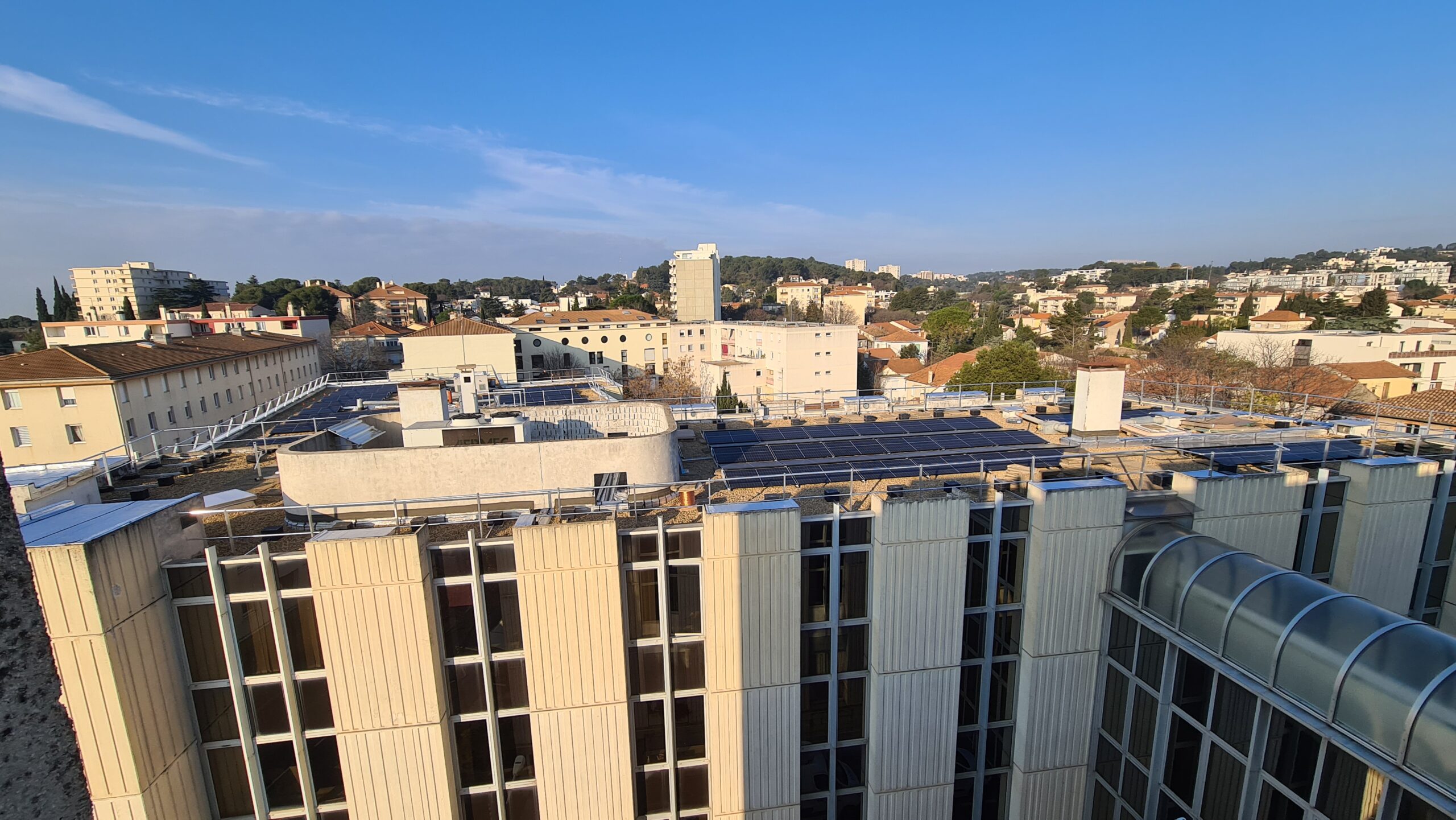 découvrez notre service d'installateur photovoltaïque à nîmes, spécialisé dans l'installation de panneaux solaires pour maximiser votre production d'énergie renouvelable. profitez d'une expertise locale pour réduire votre facture d'électricité et contribuer à la transition énergétique.