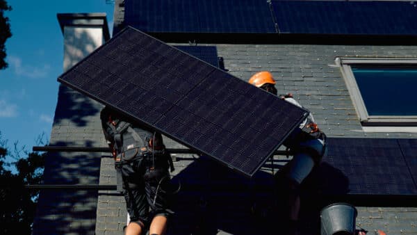 découvrez l'expertise d'un installateur photovoltaïque à paris pour optimiser votre consommation d'énergie et réduire vos factures. profitez de solutions durables et personnalisées pour la production d'électricité verte.