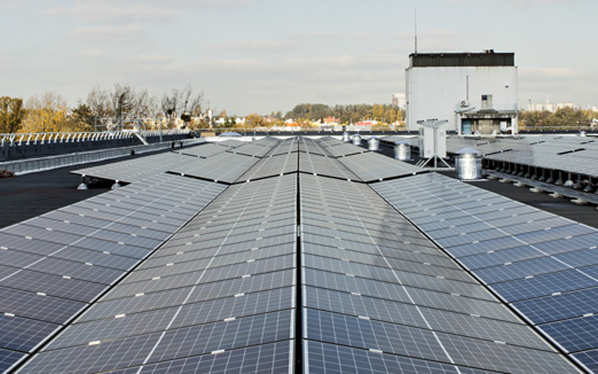 découvrez les meilleurs installateurs photovoltaïques à paris pour transformer l'énergie solaire en électricité. profitez de conseils d'experts, d'installations de qualité et d'un accompagnement sur mesure pour optimiser vos économies d'énergie et contribuer à la protection de l'environnement.