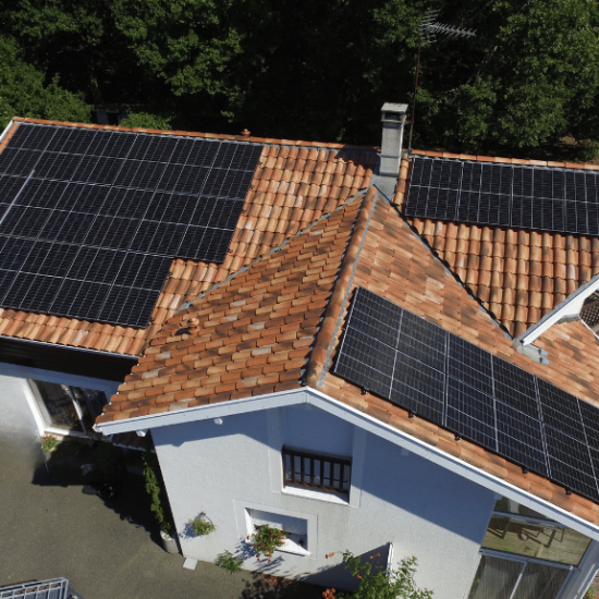 découvrez nos services d'installation de panneaux photovoltaïques au pays basque. profitez d'une énergie renouvelable, réduisez vos factures d'électricité et contribuez à la protection de l'environnement grâce à notre expertise locale.