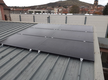 découvrez nos services d'installation de panneaux photovoltaïques dans le puy-de-dôme. profitez d'une énergie renouvelable et réduisez vos factures d'électricité grâce à des solutions sur mesure adaptées à vos besoins. contactez-nous dès aujourd'hui pour un devis gratuit!