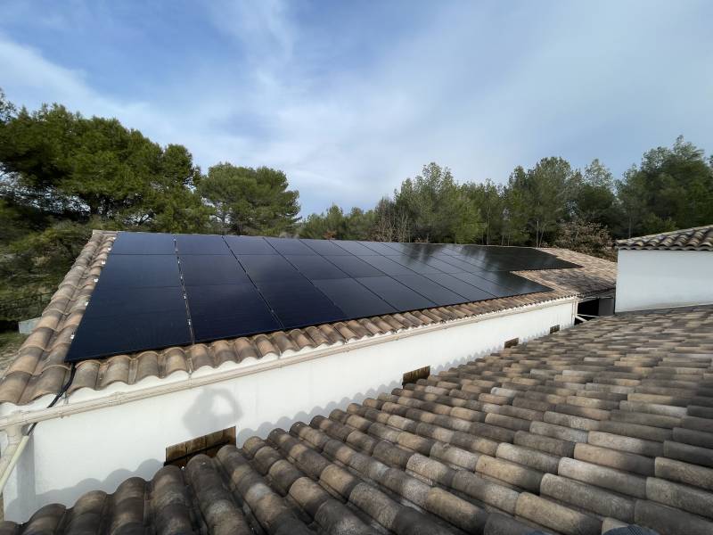 découvrez notre service d'installateur photovoltaïque dans le rhône, spécialisé dans l'installation de panneaux solaires pour optimiser votre consommation d'énergie et réduire votre facture. profitez d'une expertise locale et d'une prestation sur mesure pour une transition énergétique réussie.