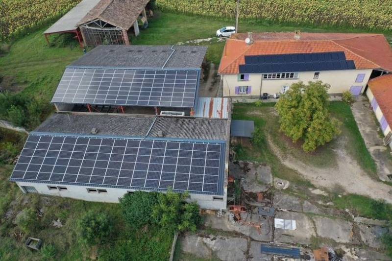 découvrez nos services d'installateur photovoltaïque en rhône-alpes. profitez d'une énergie renouvelable fiable et économique pour votre maison ou entreprise grâce à nos solutions sur mesure adaptées à vos besoins.