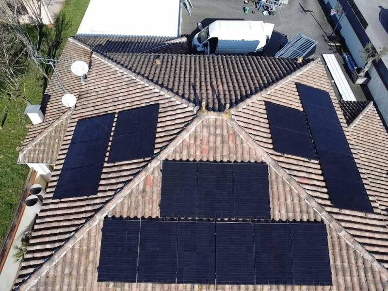 découvrez nos services d'installation de panneaux photovoltaïques dans le tarn-et-garonne. profitez d'une énergie renouvelable, réduisez votre facture d'électricité et contribuez à la protection de l'environnement grâce à nos solutions adaptées à vos besoins.