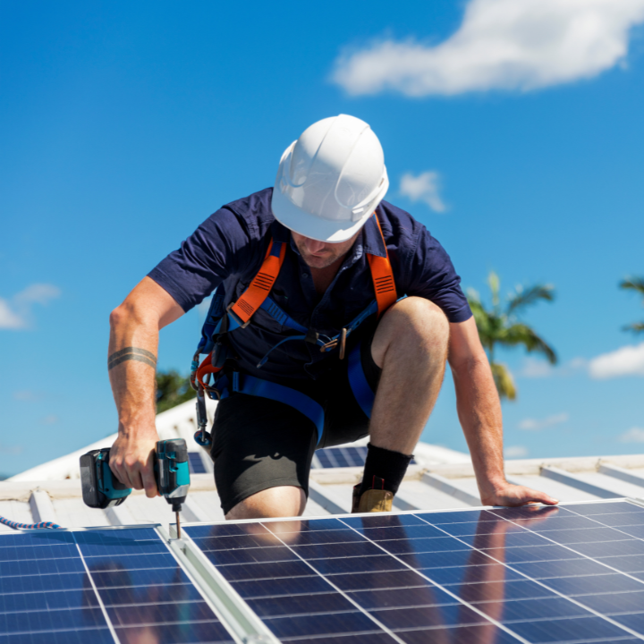 découvrez notre service d'installateur photovoltaïque à toulouse, spécialisé dans l'énergie solaire. profitez d'installations de panneaux solaires de haute qualité, conçues pour optimiser votre consommation d'énergie et réduire vos factures, tout en contribuant à un avenir plus durable. contactez-nous pour un devis personnalisé!