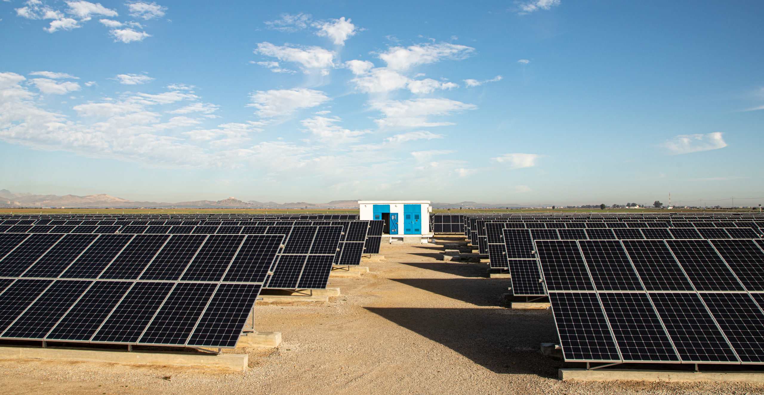 découvrez les services d'installateur photovoltaïque en tunisie pour optimiser votre consommation d'énergie. profitez d'une solution durable et économique grâce à des experts qualifiés qui sauront accompagner votre projet d'installation solaire. optez pour une énergie verte et réduisez votre facture d'électricité dès aujourd'hui !