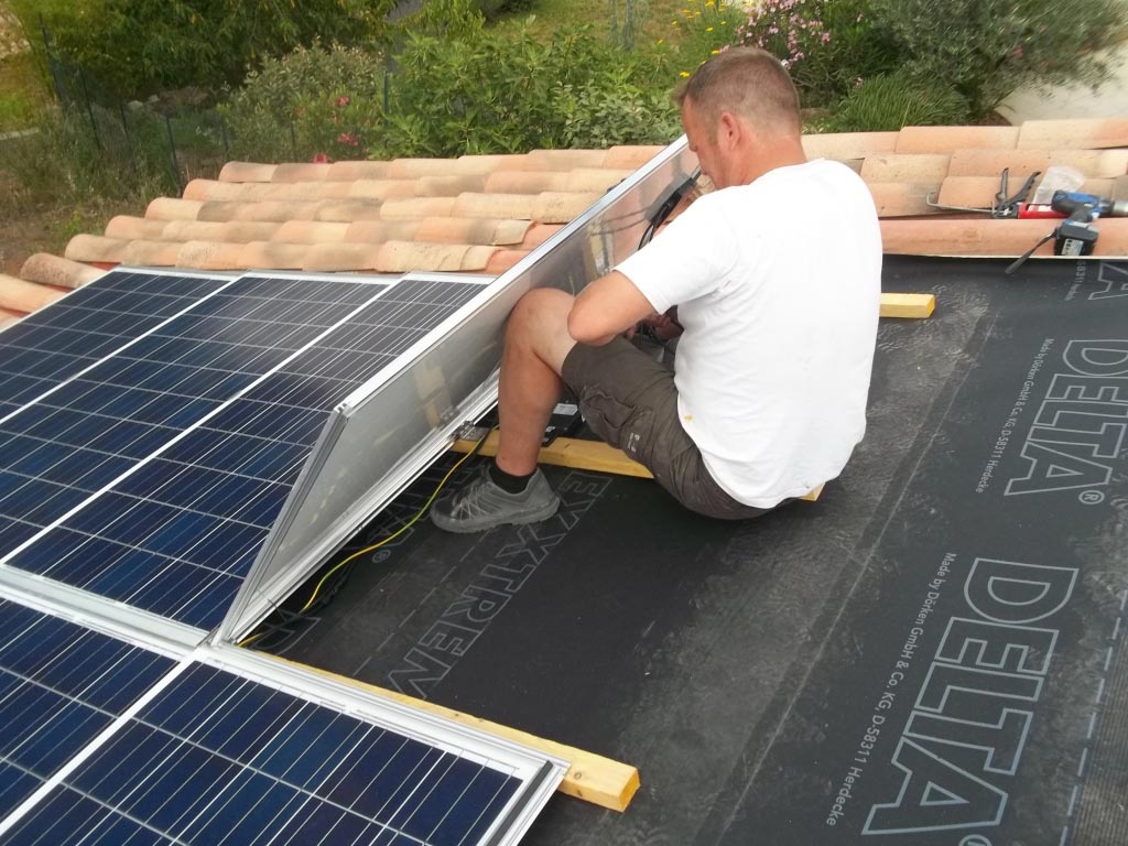découvrez notre service d'installateur photovoltaïque dans le var, spécialisé dans l'installation de panneaux solaires pour une énergie renouvelable et durable. profitez d'un accompagnement personnalisé pour réduire vos factures d'électricité et contribuer à la protection de l'environnement.
