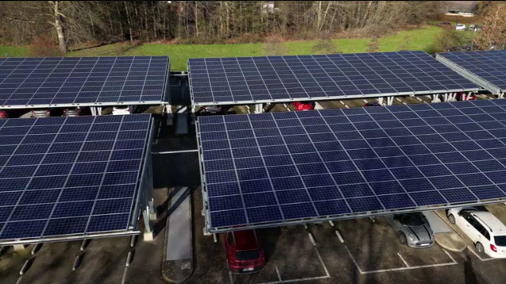 découvrez notre service d'installateur photovoltaïque à wavre, spécialisé dans l'installation de panneaux solaires. profitez d'une énergie propre et renouvelable tout en réduisant vos factures d'électricité. contactez-nous dès aujourd'hui pour un devis personnalisé et des conseils d'experts.