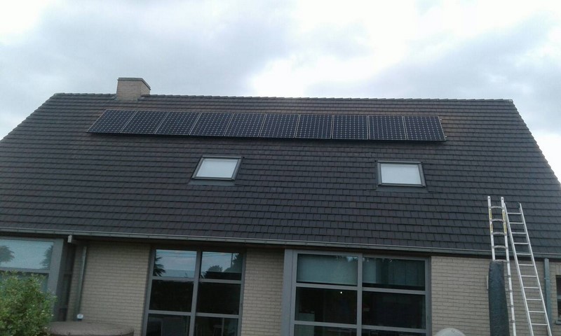 découvrez nos services d'installation de panneaux photovoltaïques à mouscron. profitez d'une énergie propre et renouvelable tout en réduisant vos factures d'électricité. contactez nos experts pour une évaluation personnalisée et commencez à bénéficier d'économies dès aujourd'hui.