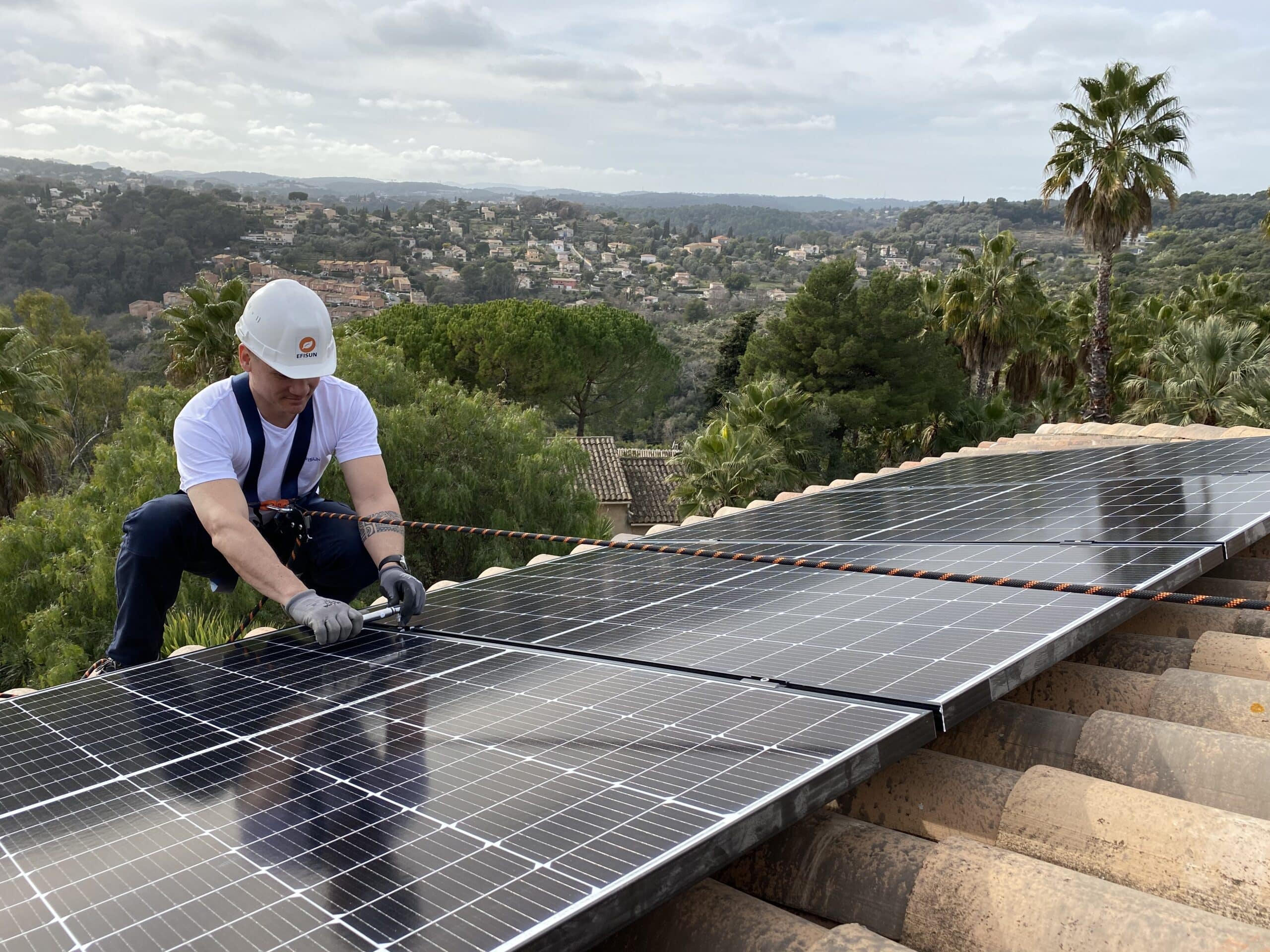 trouvez un installateur de panneaux photovoltaïques près de chez vous pour optimiser votre consommation d'énergie et réaliser des économies tout en respectant l'environnement. profitez d'un accompagnement professionnel pour vos projets d'énergie solaire.