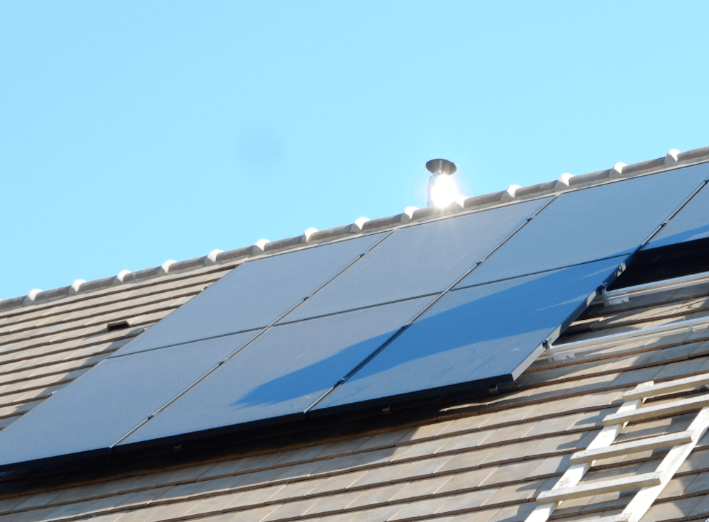 découvrez nos services d'installation de panneaux solaires en seine-et-marne (77). profitez d'énergies renouvelables pour réduire vos factures et contribuer à la protection de l'environnement. contactez-nous pour un devis personnalisé !