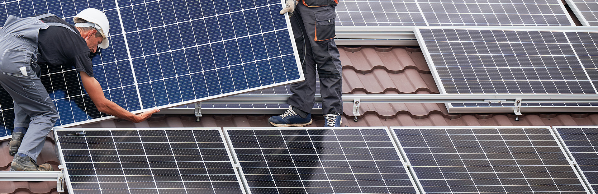 découvrez nos installateurs solaires professionnels, experts dans l'installation de panneaux photovoltaïques. profitez d'énergies renouvelables pour votre maison ou entreprise et réalisez des économies sur votre facture d'électricité. contactez-nous pour un devis gratuit et personnalisé !