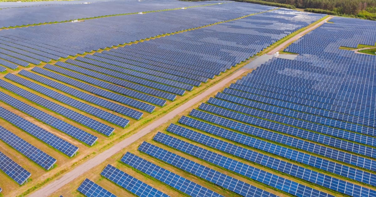 découvrez notre solution photovoltaïque de 9 kw, idéale pour maximiser votre production d'énergie solaire. réduisez vos factures d'électricité et contribuez à la transition énergétique grâce à une installation performante et durable.
