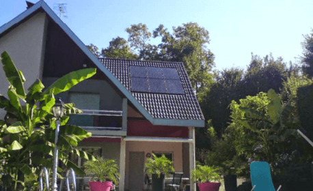 découvrez nos solutions d'installation photovoltaïque en alsace, conçues pour maximiser votre production d'énergie solaire tout en respectant l'environnement. profitez d'une expertise locale et d'un accompagnement personnalisé pour transformer votre toiture en source d'énergie renouvelable.