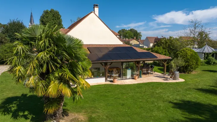 profitez d'une installation photovoltaïque gratuite pour générer votre propre électricité et réduire vos factures d'énergie. découvrez comment tirer parti des subventions et des aides disponibles tout en contribuant à la transition énergétique.