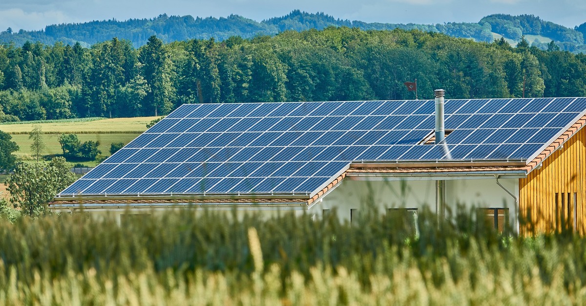 découvrez comment bénéficier d'une installation photovoltaïque gratuite et réduire vos factures d'électricité tout en contribuant à la protection de l'environnement. profitez d'offres exclusives et d'aides publiques pour passer à l'énergie solaire sans frais initiaux!