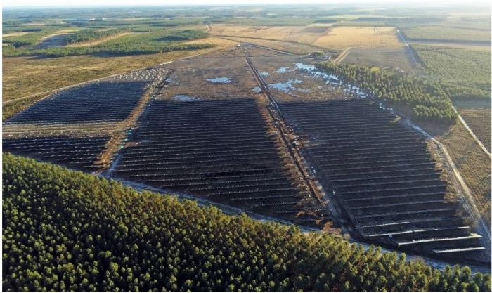découvrez nos services d'installation photovoltaïque dans les landes. profitez d'une énergie renouvelable et économique pour votre maison ou entreprise tout en bénéficiant d'un accompagnement personnalisé et de solutions sur mesure.