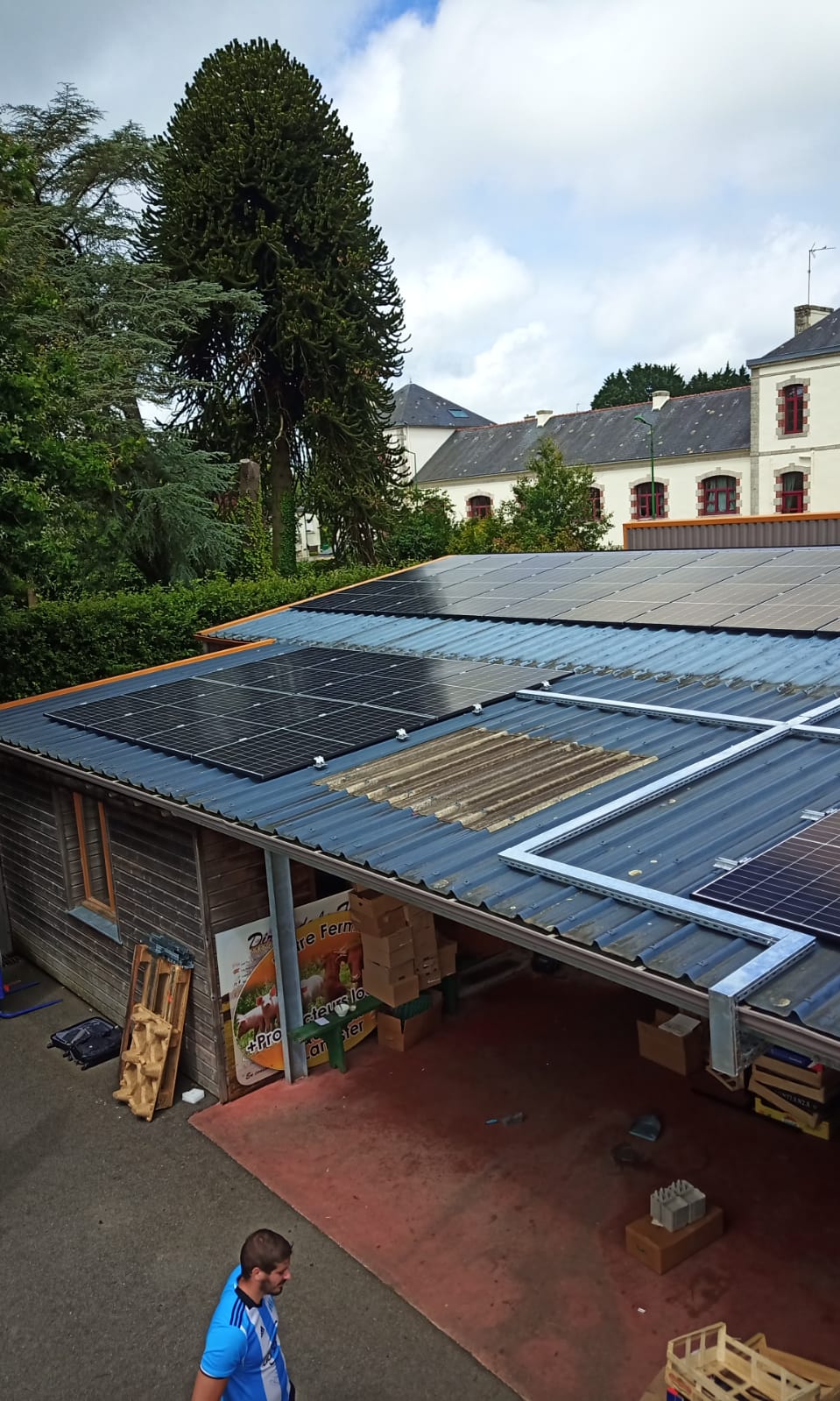 découvrez nos services d'installation solaire professionnelle pour maximiser votre production d'énergie renouvelable. profitez d'un accompagnement personnalisé et d'une expertise technique pour votre projet solaire.