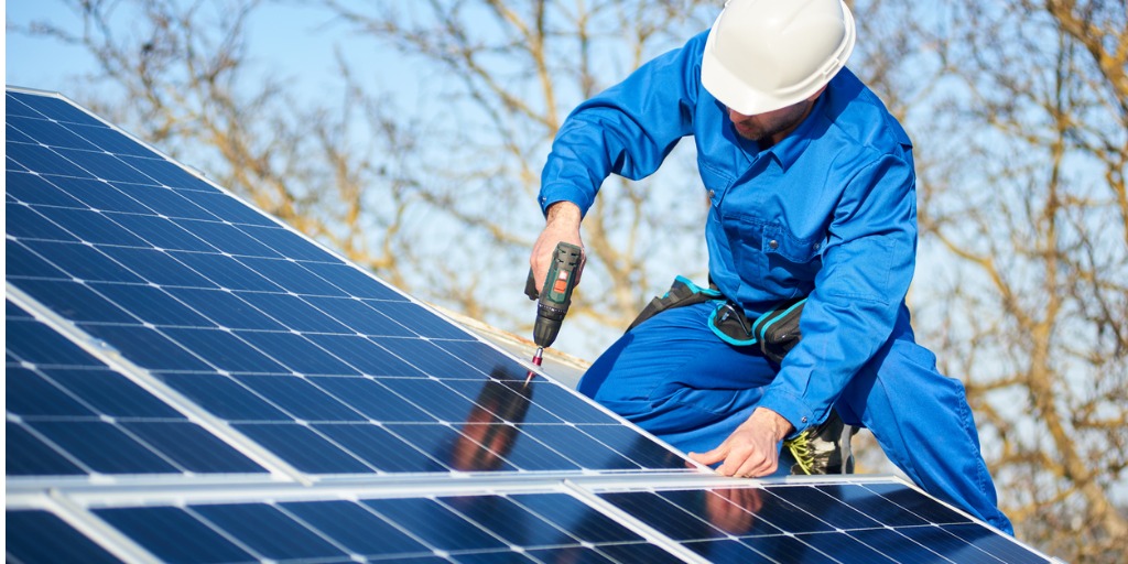 découvrez comment installer des panneaux photovoltaïques chez vous pour maximiser votre production d'énergie solaire. suivez nos conseils pratiques et techniques pour profiter d'une énergie renouvelable, réduire vos factures d'électricité et contribuer à la protection de l'environnement.