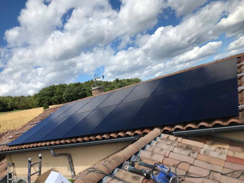 découvrez comment installer des panneaux photovoltaïques en haute-vienne pour optimiser votre production d'énergie solaire. profitez d'une installation professionnelle, d'économies sur vos factures d'électricité et d'une contribution à la préservation de l'environnement. contactez-nous pour un devis personnalisé et lancez votre projet d'énergie renouvelable dès aujourd'hui !