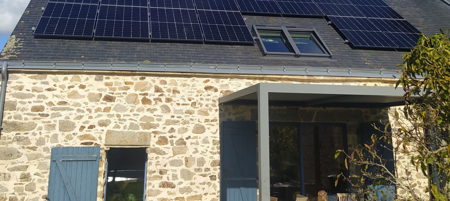 découvrez comment installer des panneaux photovoltaïques à nantes pour profiter d'une énergie renouvelable et réduire vos factures d'électricité. bénéficiez d'une expertise locale et de conseils adaptés à votre projet solaire.