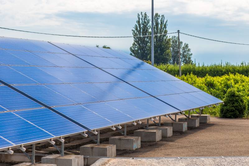découvrez les avantages et les inconvénients d'investir dans un installateur photovoltaïque coûteux. explorez comment ce choix peut influencer votre rentabilité à long terme, la qualité de l'installation et l'efficacité de votre système solaire. faites le bon choix pour un investissement durable et rentable.
