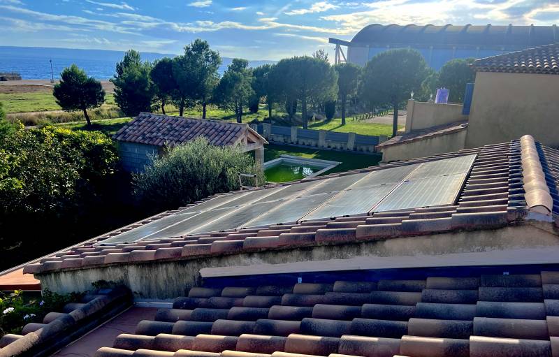 découvrez comment investir dans des panneaux photovoltaïques pour réduire vos factures d'énergie et participer à la transition énergétique. explorez les avantages économiques et écologiques de cette solution durable pour l'avenir.