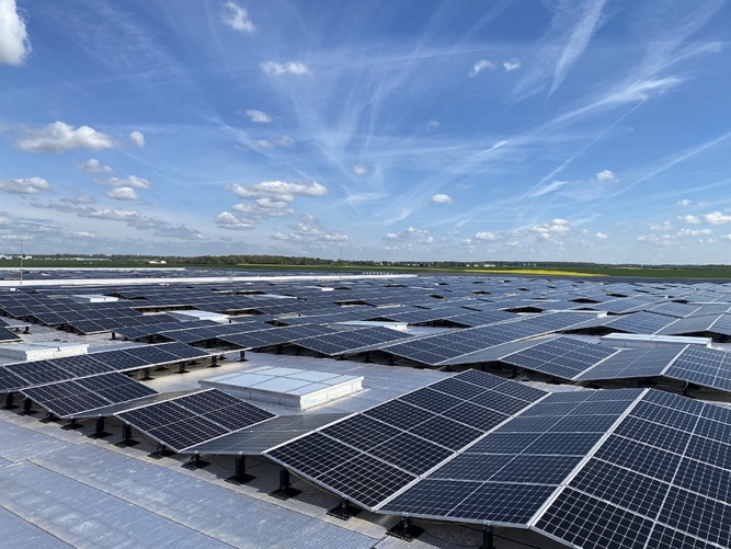 découvrez comment investir dans des panneaux solaires dans les hauts-de-france pour faire des économies d'énergie et contribuer à la transition énergétique. profitez des aides disponibles et boostez la valeur de votre bien tout en préservant l'environnement.