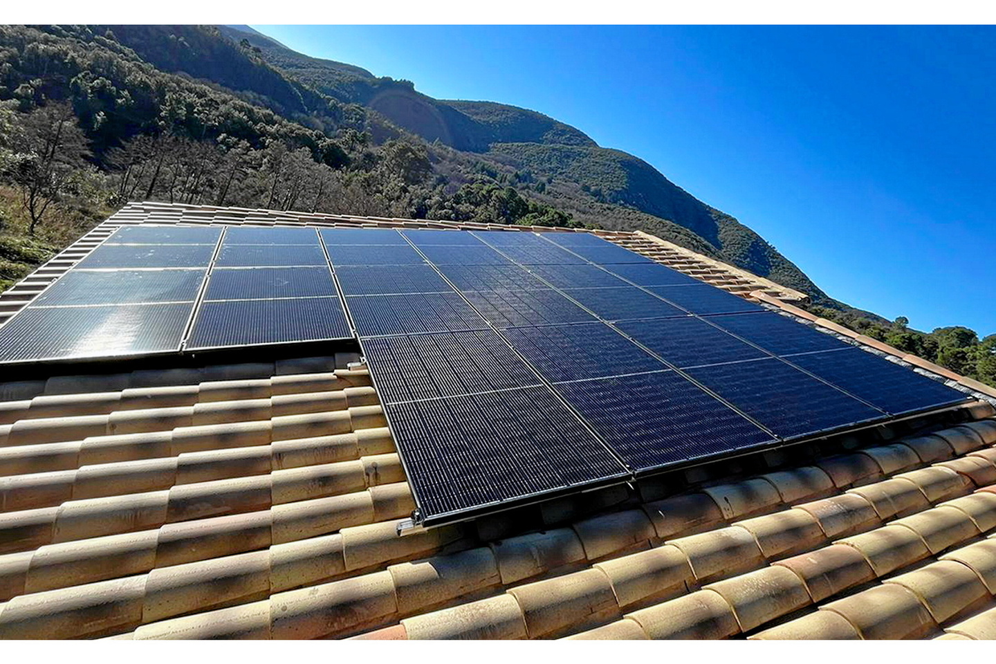 découvrez notre vente exceptionnelle de liquidation solaire en france. profitez de réductions incroyables sur des panneaux solaires et des équipements écologiques pour un avenir durable. ne manquez pas cette opportunité de faire des économies tout en préservant l'environnement.