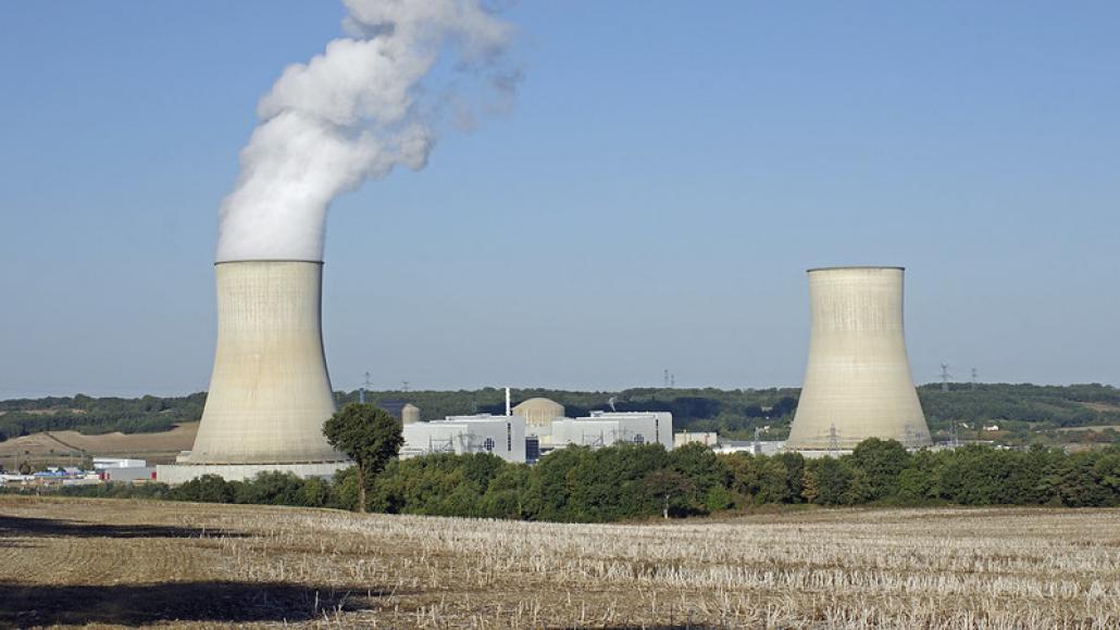 découvrez la loi relance nucléaire, une initiative stratégique visant à revitaliser le secteur de l'énergie nucléaire en france. explorez les enjeux, les objectifs et les impacts de cette législation sur l'avenir énergétique et environnemental du pays.