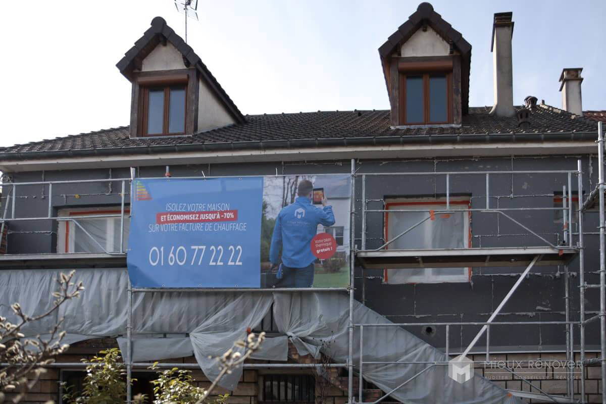 découvrez comment la plateforme maprimerénov' a enregistré une perte de 1,3 milliard d'euros, impactant le financement des projets de rénovation énergétique en france. analyse des enjeux et perspectives pour les futurs allocataires.