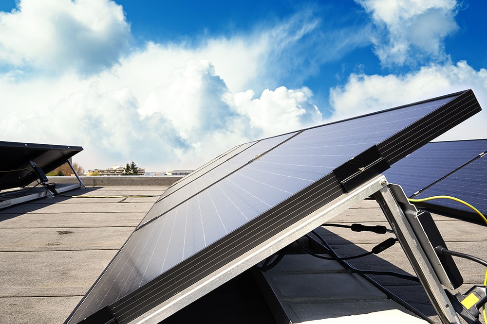 découvrez les meilleurs panneaux solaires thermiques pour optimiser votre production d'eau chaude et réduire vos factures énergétiques. choisissez des solutions efficaces et durables qui s'adaptent à vos besoins.