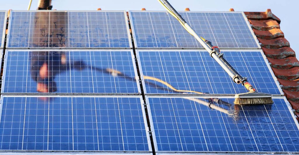 découvrez nos services de nettoyage professionnels pour panneaux solaires, garantissant une efficacité optimale et une performance accrue. protégez votre investissement et maximisez votre production d'énergie grâce à un entretien régulier!