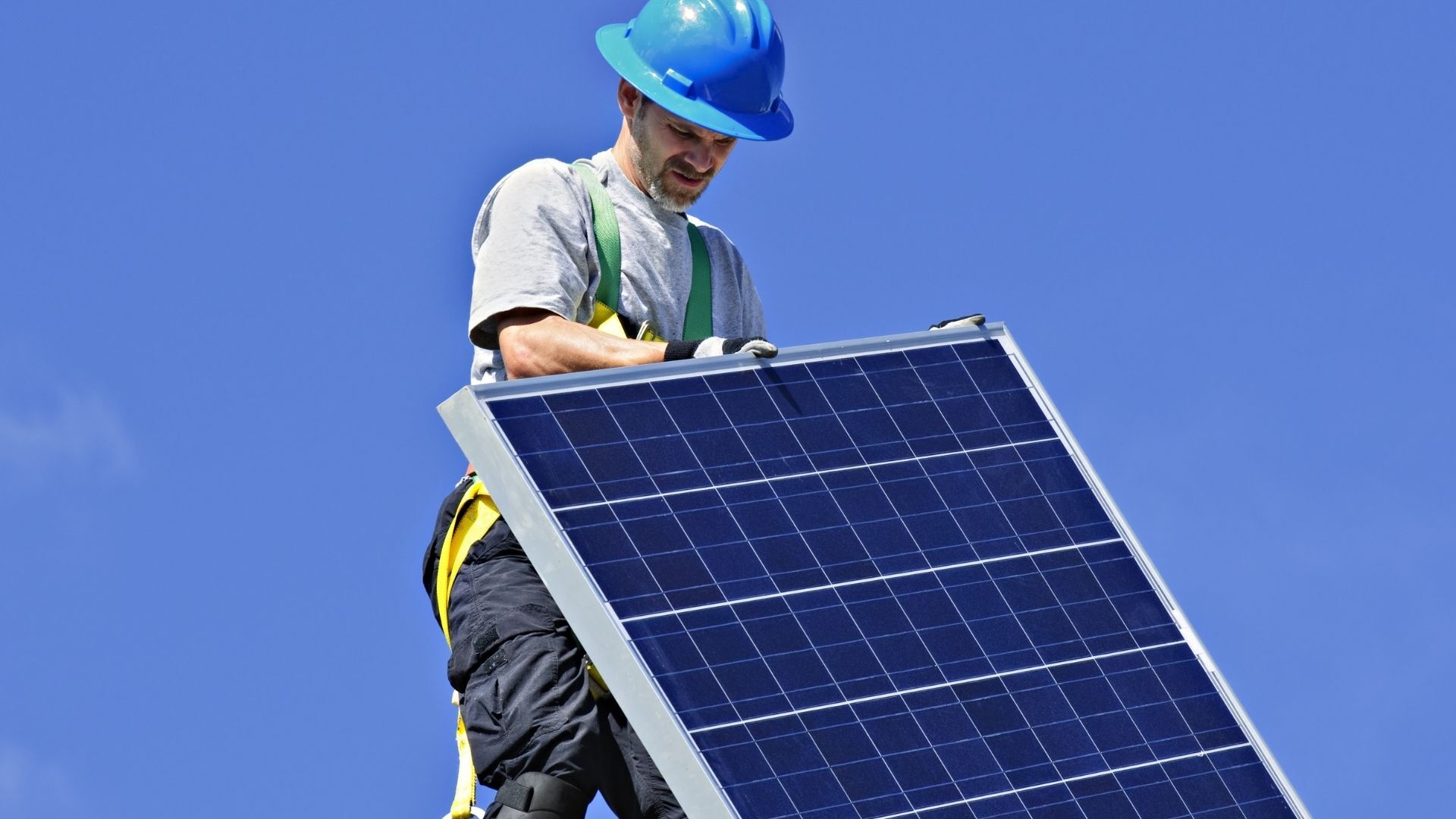 découvrez comment optimiser vos panneaux solaires pour maximiser leur efficacité et réduire vos factures d'énergie. explorez des astuces pratiques et des conseils d'experts pour tirer le meilleur parti de votre installation photovoltaïque.