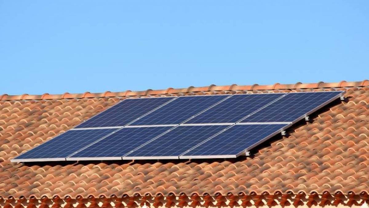 découvrez notre panneau solaire 3 kwc, une solution énergétique verte et efficace pour réduire votre facture d'électricité. au design élégant et performant, ce système vous permet de profiter d'une production d'énergie renouvelable tout en contribuant à la protection de l'environnement. idéal pour votre maison, il s'adapte à vos besoins et optimise votre consommation énergétique.