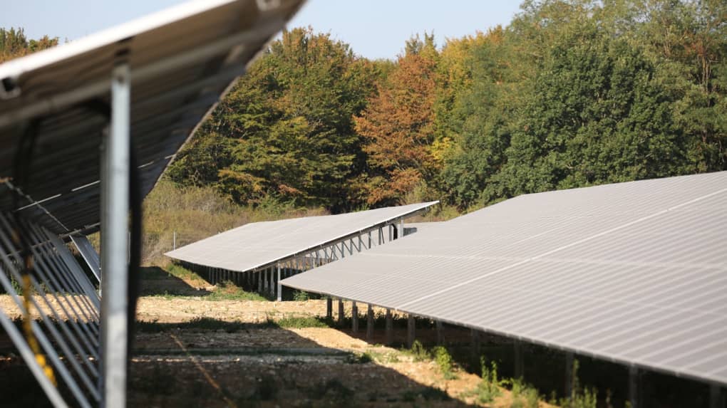 découvrez les tendances et innovations des panneaux photovoltaïques en 2025. informez-vous sur les avantages, les technologies émergentes et les opportunités d'investissement pour un avenir énergétique durable.