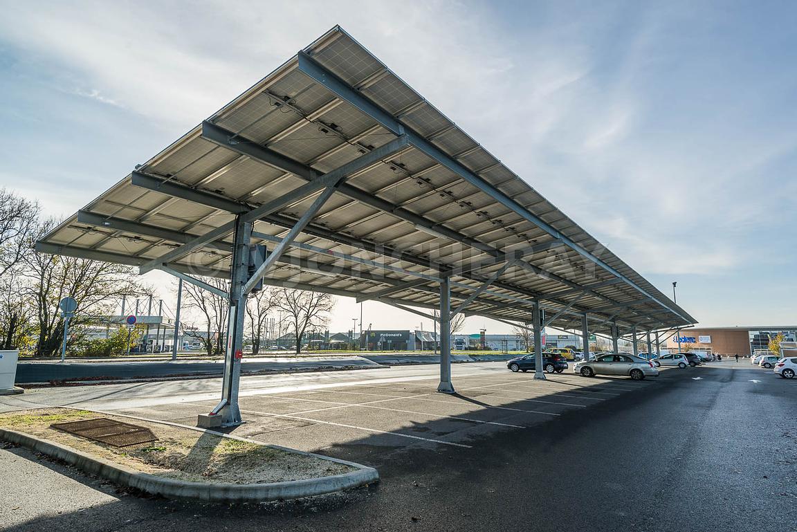 découvrez nos solutions de panneaux photovoltaïques à surgères, conçues pour optimiser votre production d'énergie renouvelable. profitez des avantages écologiques et économiques d'une installation solaire adaptée à vos besoins.