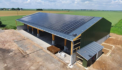 découvrez comment les panneaux photovoltaïques peuvent transformer l'agriculture en réduisant les coûts énergétiques, en maximisant les rendements et en préservant l'environnement. explorez les avantages de l'énergie solaire pour les exploitations agricoles et soutenez une agriculture durable.