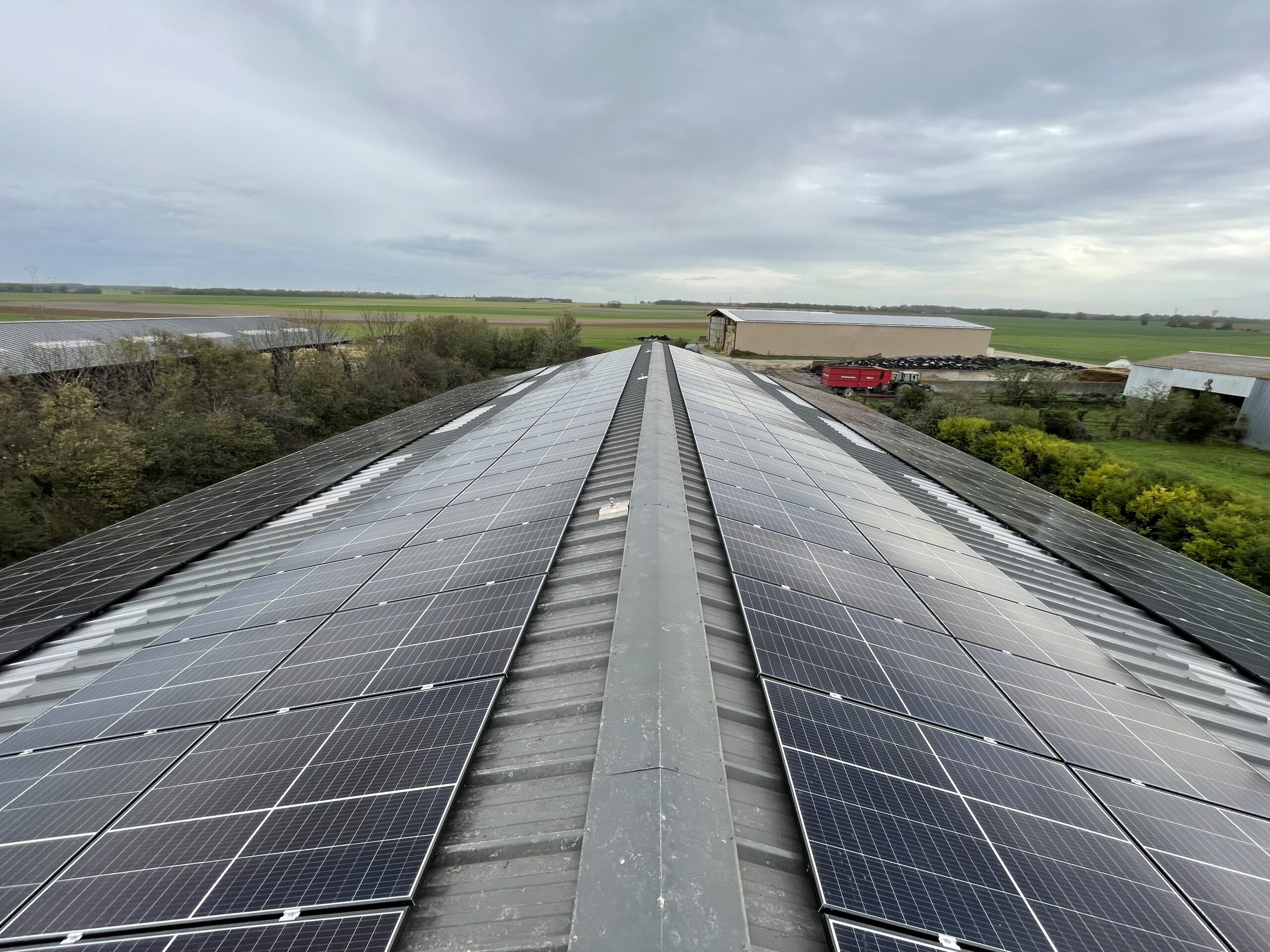 découvrez les panneaux photovoltaïques en charente-maritime pour produire votre propre énergie solaire. optez pour des solutions écologiques et économiques tout en bénéficiant d'un ensoleillement optimal. transformez votre maison en un modèle de durabilité.