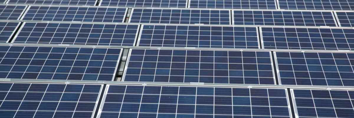 découvrez comment les panneaux photovoltaïques contribuent à une énergie durable et renouvelable. transformez la lumière du soleil en électricité propre et réduisez votre empreinte carbone tout en réalisant des économies sur votre facture d'énergie.